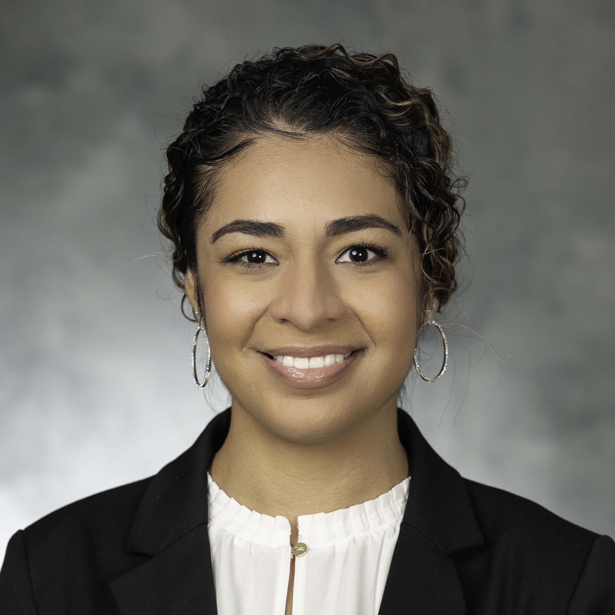 portrait photo Laura Gutierrez-Rivera, DO